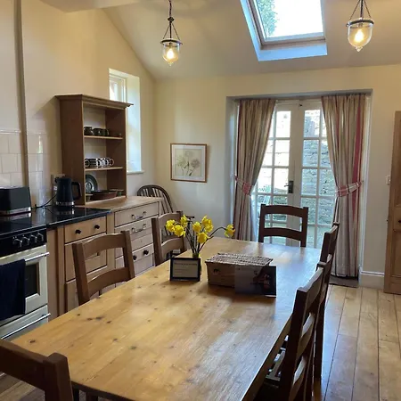 Sunnyside, With Large Garden In A Popular Village In The Eden Valley With Outdoor Swimmin Pool Lazonby