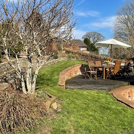 Sunnyside, With Large Garden In A Popular Village In The Eden Valley With Outdoor Swimmin Pool * Lazonby