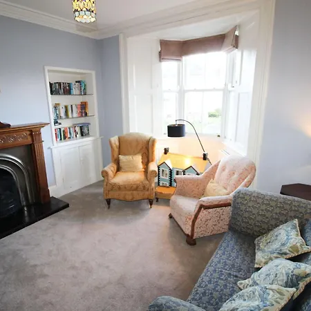 Sunnyside, Holiday home