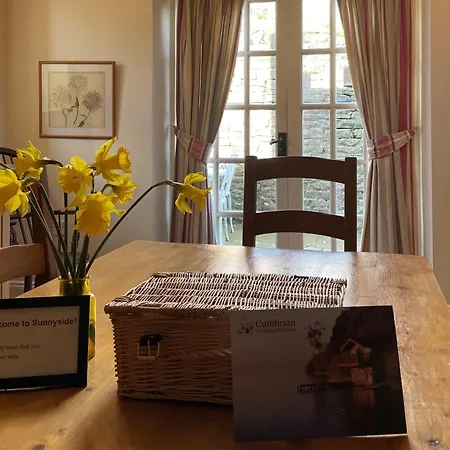 Sunnyside, With Large Garden In A Popular Village In The Eden Valley With Outdoor Swimmin Pool 別荘 *